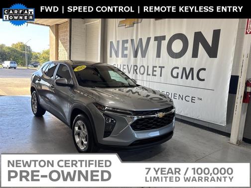 2025 Chevrolet Trax LS