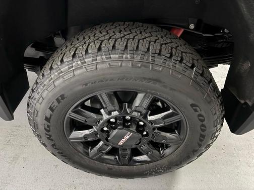 2026 GMC Sierra 2500 AT4