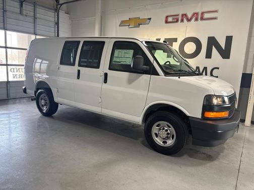 2025 Chevrolet Express 2500 Work Van