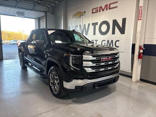 Onyx Black 2026 GMC Sierra 1500 SLE