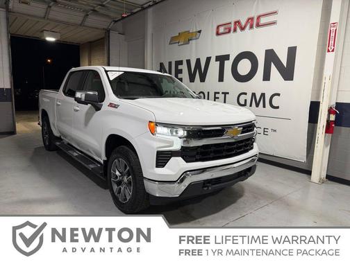 Summit White 2026 Chevrolet Silverado 1500 LT