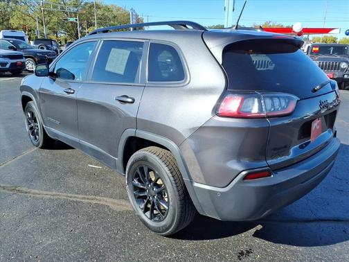 2023 Jeep Cherokee Altitude