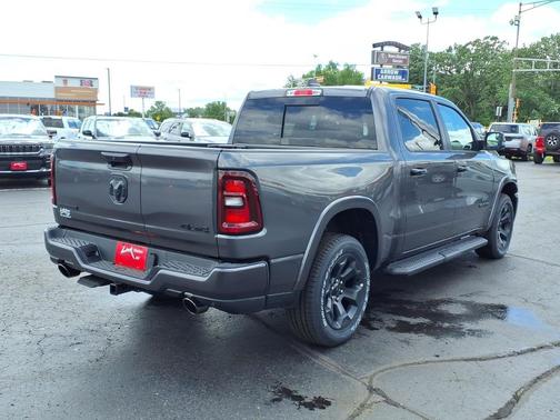 Granite Crystal Metallic Clearcoat 2026 RAM 1500 Big Horn/Lone Star