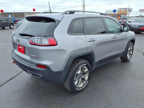 2019 Jeep Cherokee Trailhawk
