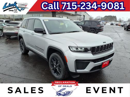 Silver Zynith 2026 Jeep Grand Cherokee Altitude