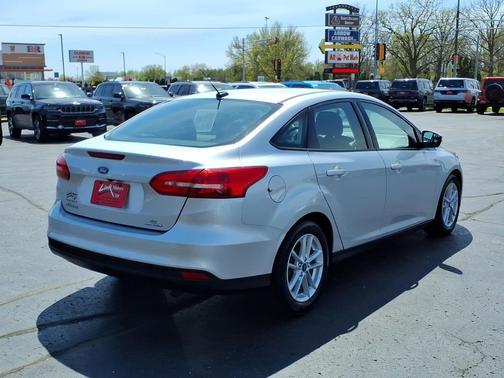Ingot Silver 2016 Ford Focus SE