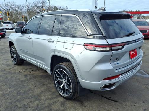 2022 Jeep Grand Cherokee 4xe Summit Reserve