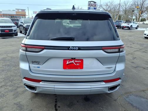 2022 Jeep Grand Cherokee 4xe Summit Reserve