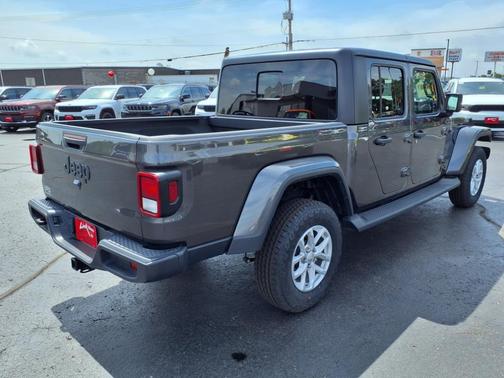 2023 Jeep Gladiator Sport S