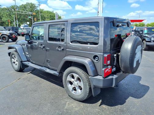 2018 Jeep Wrangler JK Unlimited Sahara