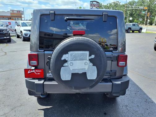 2018 Jeep Wrangler JK Unlimited Sahara