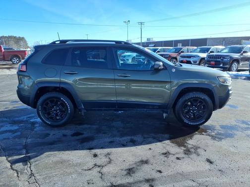 2021 Jeep Cherokee Trailhawk