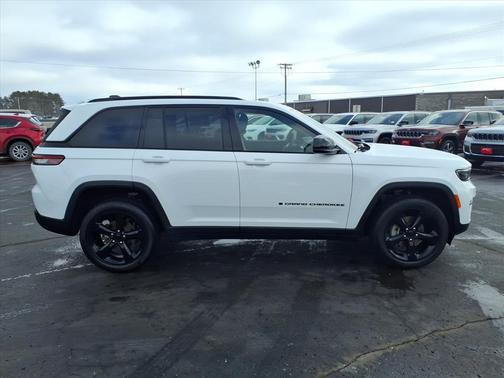 2023 Jeep Grand Cherokee Altitude