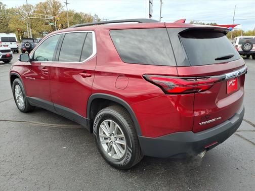 2022 Chevrolet Traverse LT Cloth