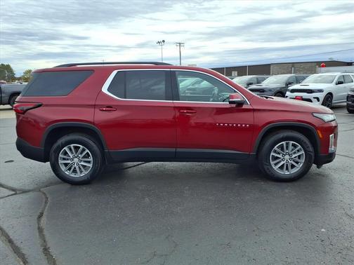 2022 Chevrolet Traverse LT Cloth