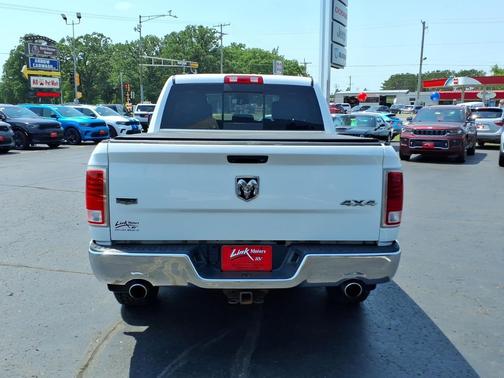 Bright White Clearcoat 2016 RAM 1500 Laramie