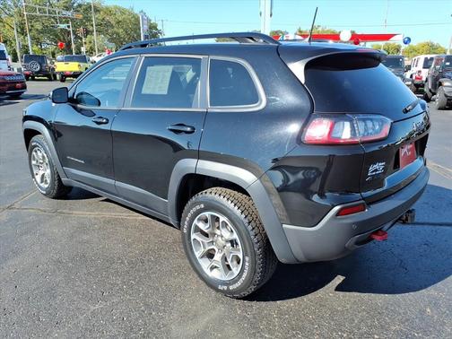 2022 Jeep Cherokee Trailhawk