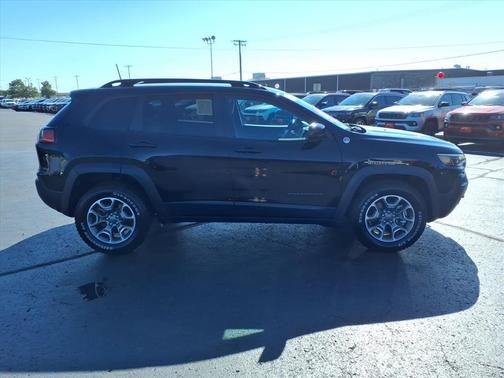 2022 Jeep Cherokee Trailhawk