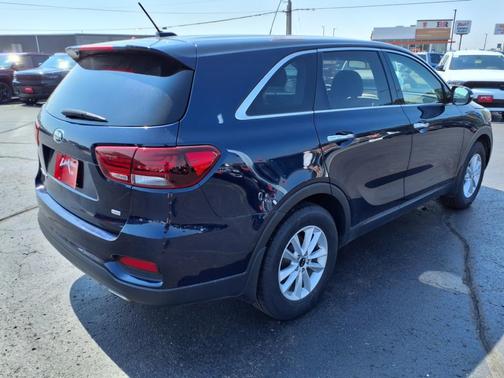 2020 Kia Sorento LX