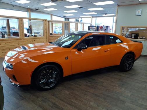 Header Orange Clearcoat 2026 Dodge Charger R/T Scat Pack