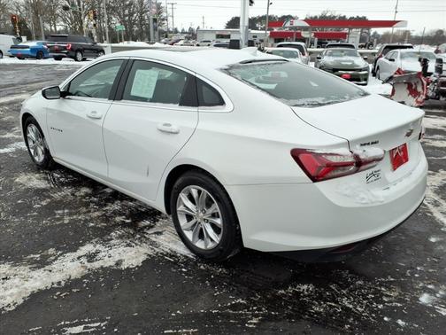 2021 Chevrolet Malibu FWD LT