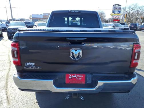 2022 RAM 2500 Big Horn Crew Cab 4x4 6'4' Box