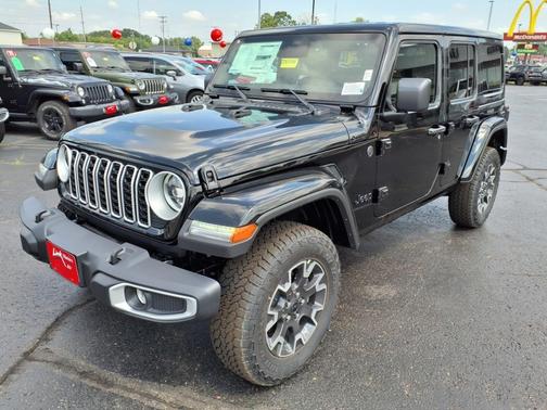 2025 Jeep Wrangler 4-Door Sahara 4x4