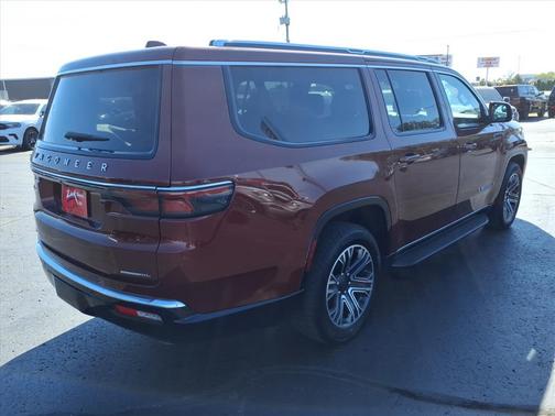 2023 Jeep Wagoneer L Series II 4x4