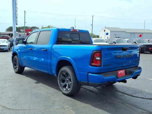 Hydro Blue Pearlcoat 2026 RAM 1500 Big Horn/Lone Star