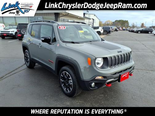 2023 Jeep Renegade Trailhawk