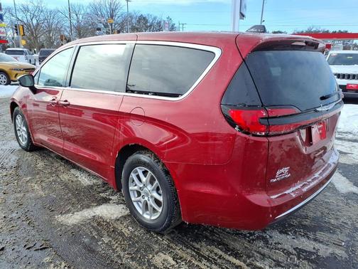 2025 Chrysler Pacifica L