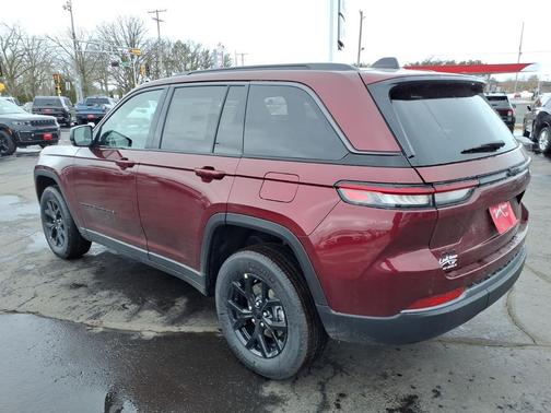 2026 Jeep Grand Cherokee Altitude