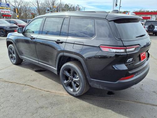 2025 Jeep Grand Cherokee L Altitude