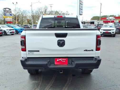 Bright White Clearcoat 2023 RAM 1500 Big Horn/Lone Star