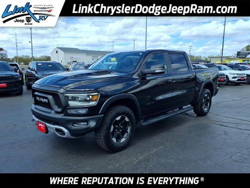 Diamond Black Crystal Pearlcoat 2021 RAM 1500 Rebel