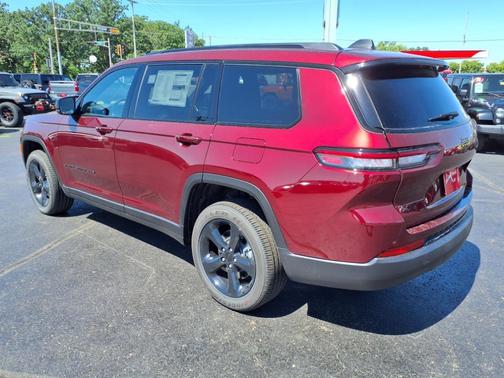 2025 Jeep Grand Cherokee L Altitude