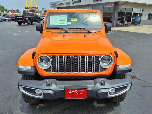2025 Jeep Wrangler 4-Door Sahara 4x4