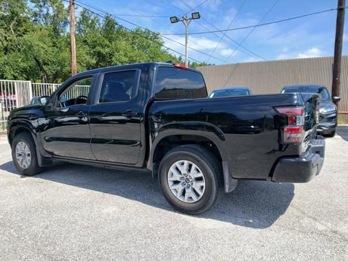 Super Black 2022 Nissan Frontier SV