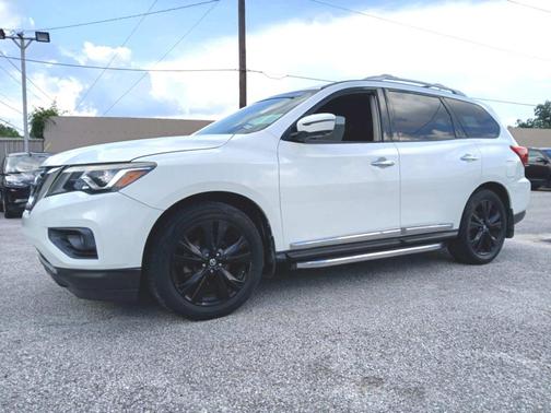 2018 Nissan Pathfinder Platinum