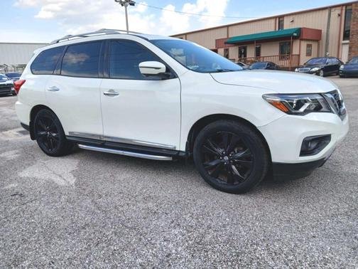 2018 Nissan Pathfinder Platinum