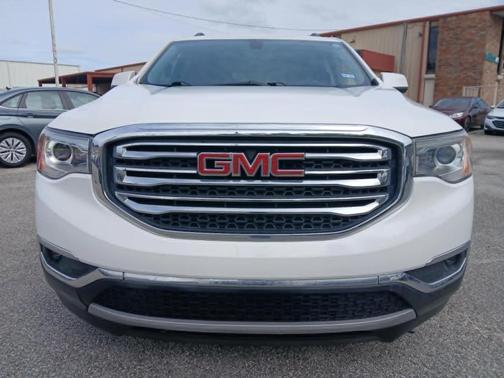 WHITE 2019 GMC Acadia SLE-2