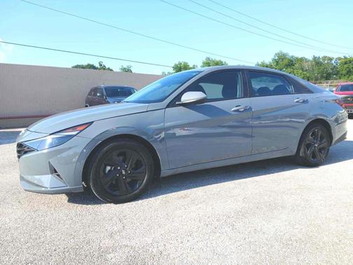 GRAY 2023 Hyundai ELANTRA SEL