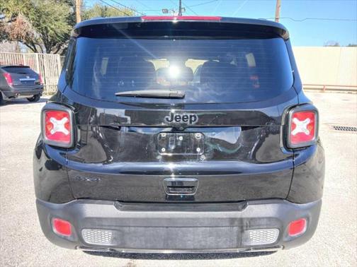 2022 Jeep Renegade Altitude