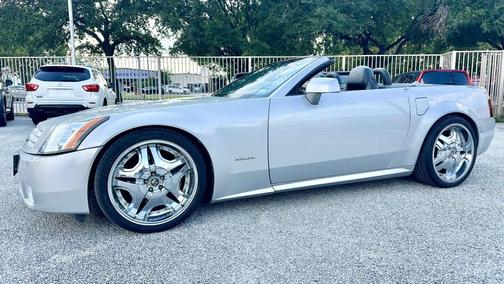 2005 Cadillac XLR Base