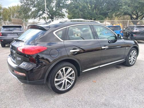 2017 INFINITI QX50 Base