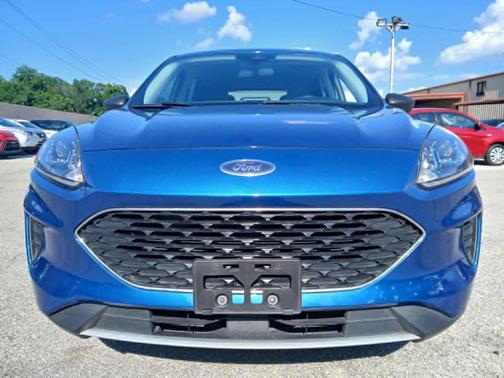 BLUE 2022 Ford Escape SE