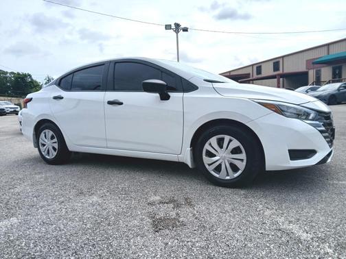 Fresh Powder 2025 Nissan Versa 1.6 S