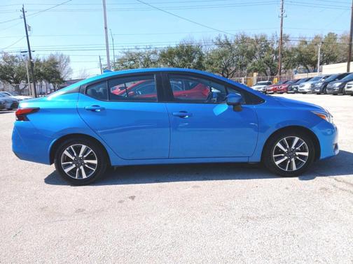 2023 Nissan Versa 1.6 SV