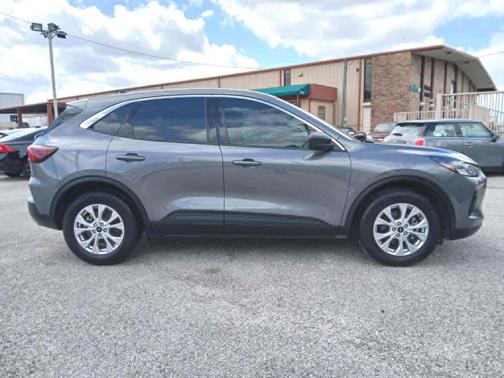 Carbonized Gray Metallic 2024 Ford Escape Active
