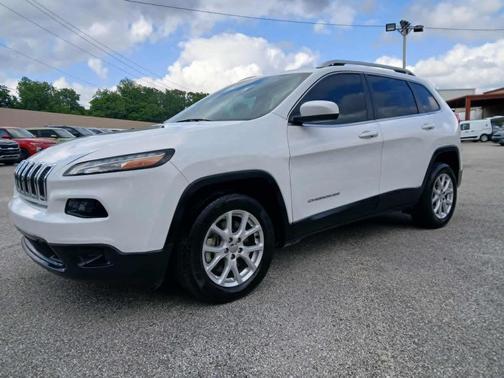 Bright White Clearcoat 2017 Jeep Cherokee Latitude